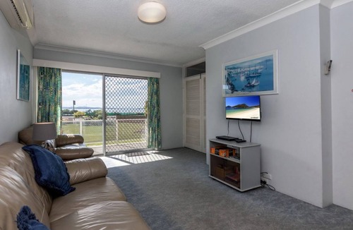 Shoal Bay Apartment | Castaways, 1/17 Shoal Bay Rd - Ground floor, 2-bedroom apartment right across from Shoal Bay Beach