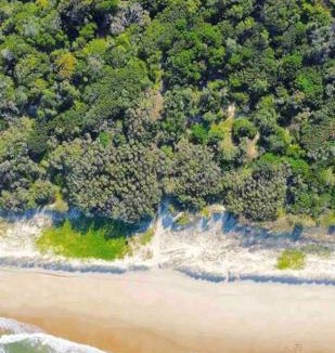 Castaways Beach House | Castaways Beach House Noosa
