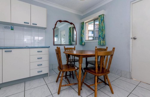 Shoal Bay Apartment | Castaways Unit 1 17 Shoal Bay Road