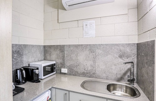 Euroa Bed & Breakfast | Castle Creek Motel