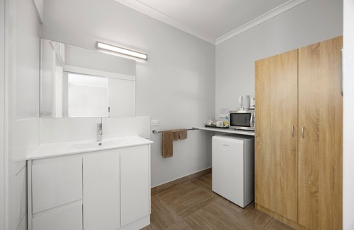Bairnsdale Hotel | Castle Motel Bairnsdale