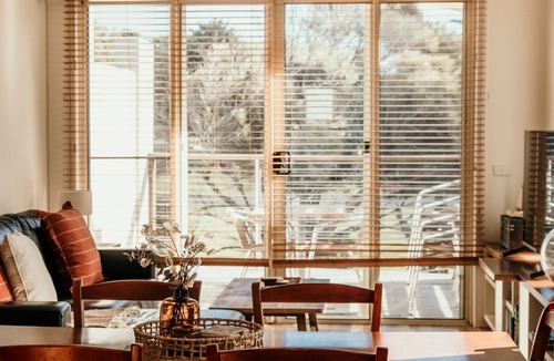 Port Fairy House | Castwood Villa 1 - Overlooking the Gardens Oval & Botanic Gardens