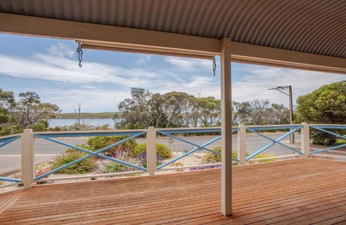Lake Wangary House | Catch of the Bay