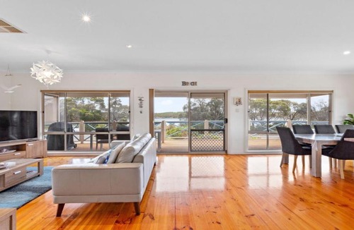 Lake Wangary House | Catch of the Bay