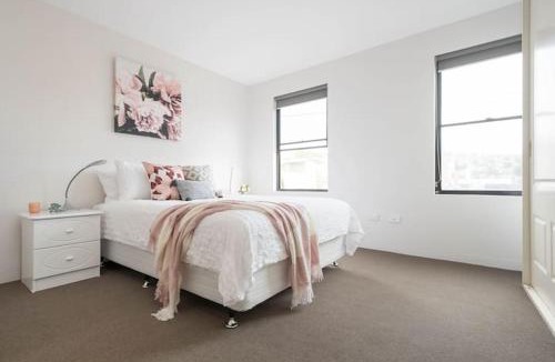 Launceston CBD Apartment | CBD Central Hub | Parking & WiFi
