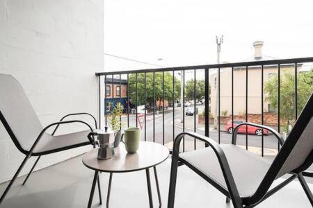Launceston CBD Apartment | CBD Central Hub | Parking & WiFi