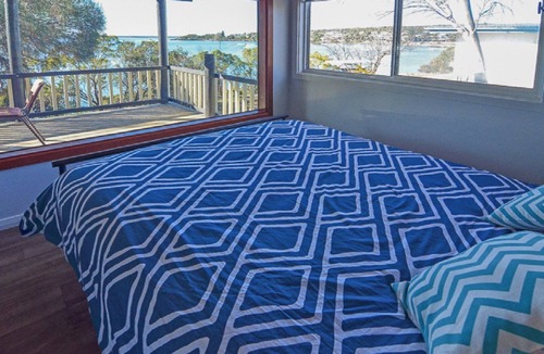 Lake Wangary House | CDC-625 is a fantastic original Coffin Bay Shack C