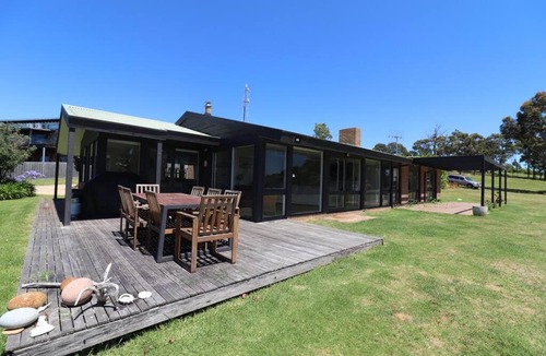 Mallacoota House | Cedric House