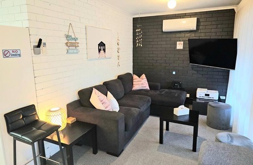 Batemans Bay Apartment | Central 2 Beddy on Beach Road!