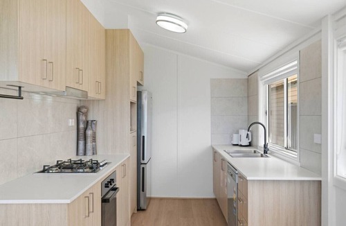 Koolewong House | Central Coast Waterfront | 2BR + Jetty Access
