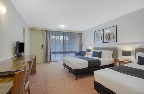 Warrnambool Hotel | Central Court Motel Warrnambool
