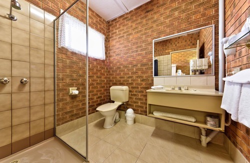 Yarrawonga Hotel | Central Yarrawonga Motor Inn
