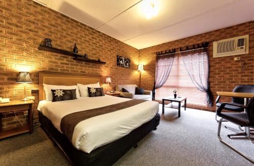 Yarrawonga Hotel | Central Yarrawonga Motor Inn