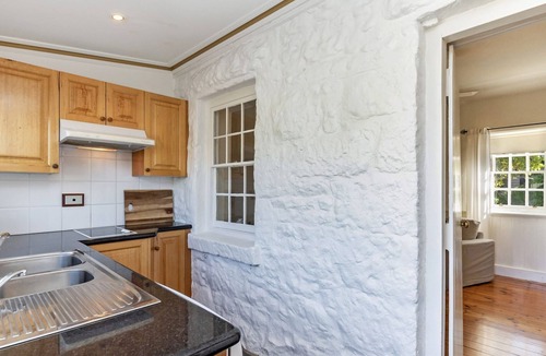 Port Fairy Cottage | Centrally located quaint historic cottage
