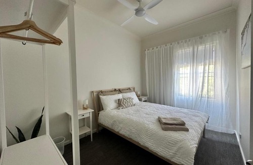 Hamilton Apartment | Centre of Eat St On Beaumont St in Newcastle