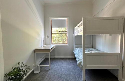 Hamilton Apartment | Centre of Eat St On Beaumont St in Newcastle