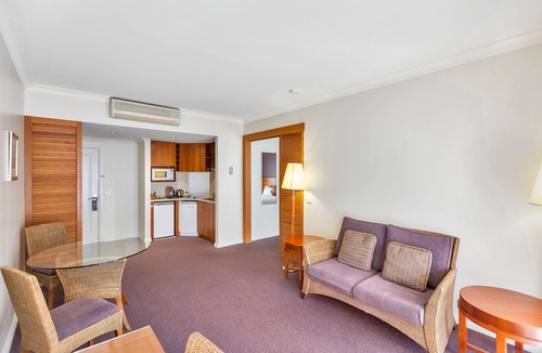 Traralgon Hotel | Century Inn