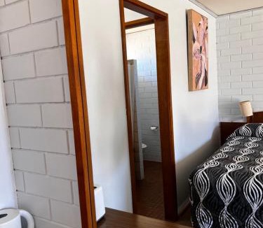 Finley Hotel | Century Motor Inn, Finley