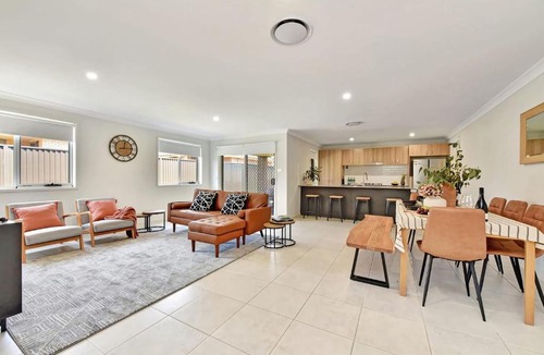 Cessnock House | Cessnock Haven Contemporary Country Retreat