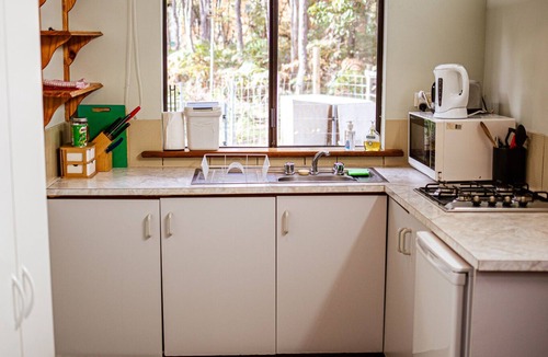 Nannup Cottage | Chalet 2: Horse friendly, great access to bush riding, electric fenced roundyard