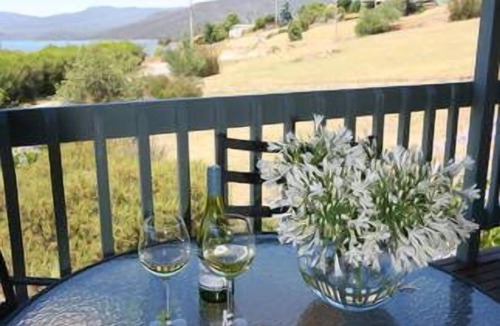 Goughs Bay House | Chalet on Lake Eildon, easy access to Mt Buller and surrounding countryside