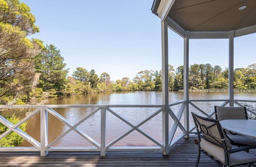 Moorooduc Ski Chalet | Chalet Trois at Woodman Estate