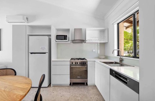 Margaret River Apartment | Chambré Estate Malbec - experience elegant luxury