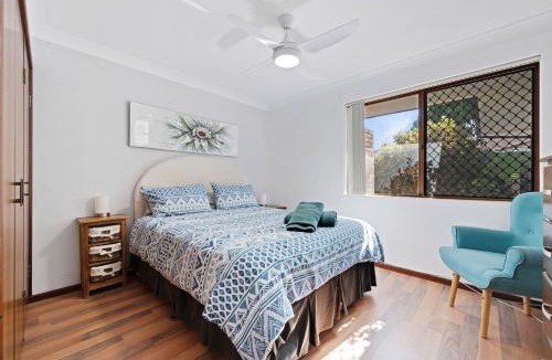 Beresford Apartment | Champion Bay Beach Unit, with own carport,