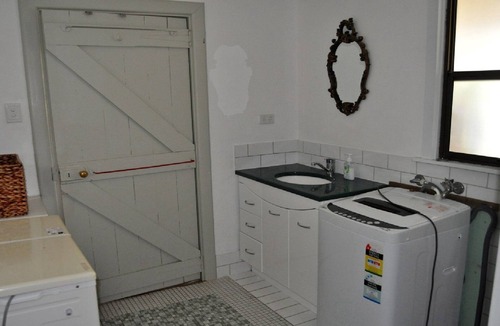 Lake Wangary House | Channel View is a very basic and affordable shack located on the Esplanade