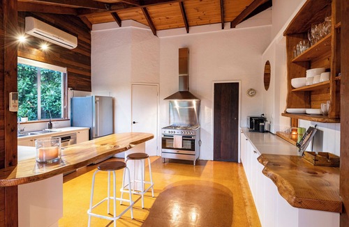 Margaret River House | Characterful 3 bedroom cottage walking distance to stunning Margaret River town!