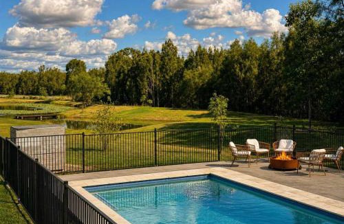 Pokolbin House | Chardonnay Escape