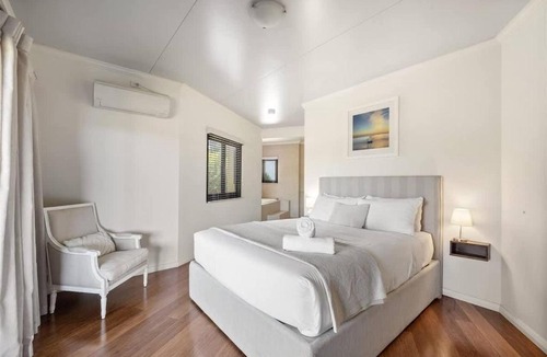 Burnside House | Charlie Bravo Chalet - Escape to the Golden Triangle