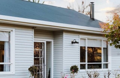 Central Mudgee Cottage | Charlies Stylish Cottage in the Heart of Mudgee