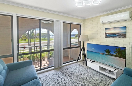 Batemans Bay Apartment | Charming 2-Bed Apartment with Bay Views
