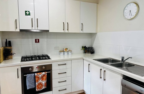 Footscray House | Charming 3-bedroom house in Footscray with WiFi and AC