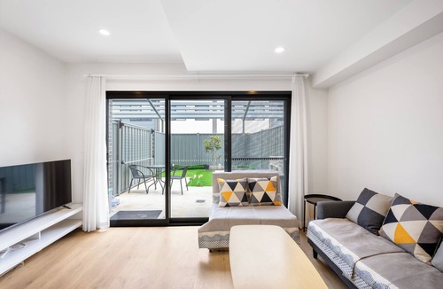 Bruce House | Charming 3-bedroom townhome with AC, WiFi in tranquil Bruce, close to pink lake
