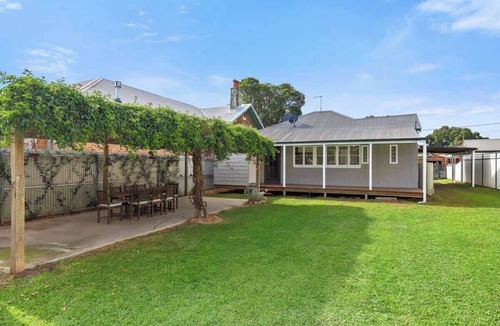 Muswellbrook House | Charming 3BDR central located cottage Muswellbrook
