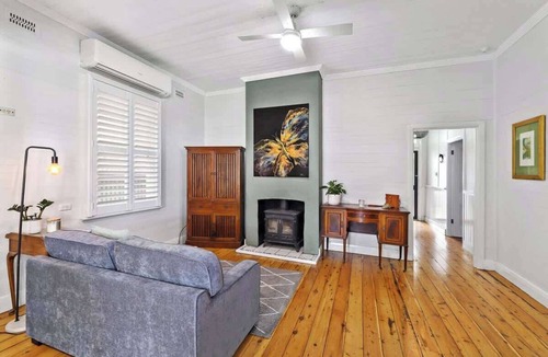Muswellbrook House | Charming 3BDR central located cottage Muswellbrook