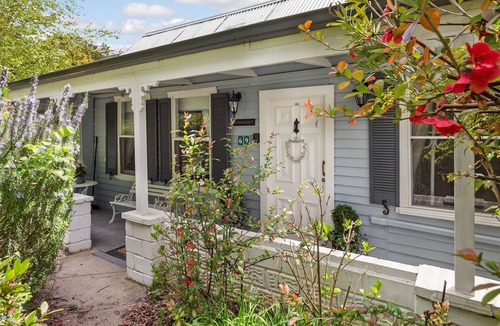 Daylesford House | Charming Cottage in the heart of Daylesford