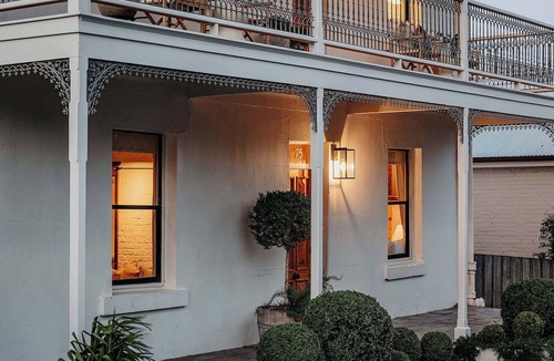 North Hobart Apartment | Charming Georgian Apartment in Old Hobart Town