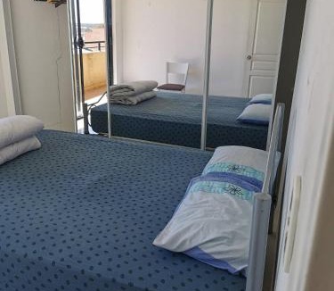 Regents Park House | Charming Guest Room in Regents Park NSW 2143, Australia