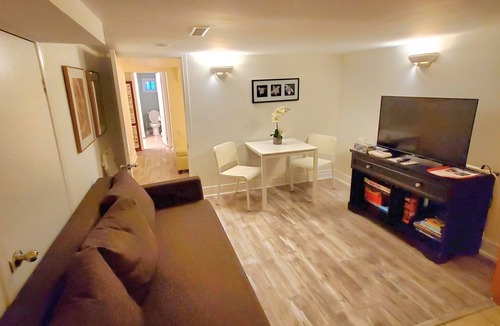 Topham Park Cabin | Charming home away from home with all the amenities