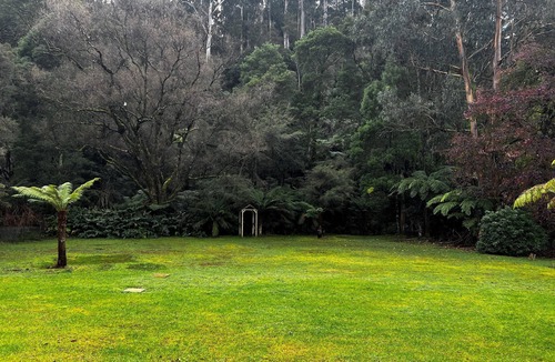 Warburton House | Charming Warburton Getaway!