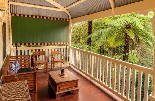 Warburton Bed & Breakfast | Charnwood Cottages