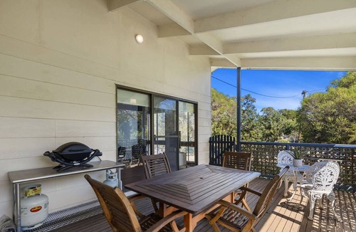 Ventnor House | CHATSWORTH COTTAGE 2-5 GUESTS