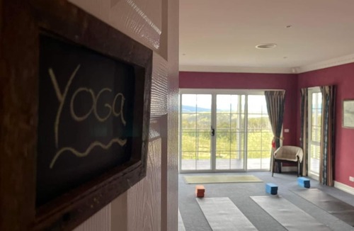 Kinglake Central House | Cheeky Fox Retreat, a venue for wellbeing retreats and group getaways