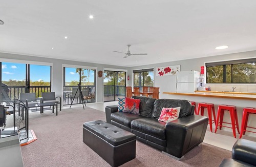 Loch Sport House | Chez Reeve - 6 National Park Road, Loch Sport