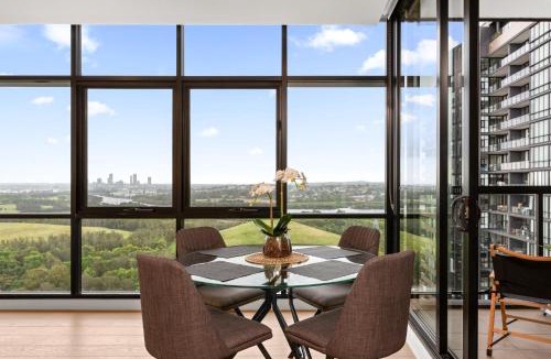 Wentworth Point Apartment | Chic 1-Bed with Pool by River Ferry & Amenities