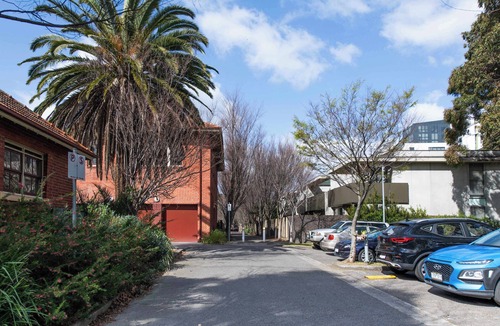 Parkville Apartment | Chic 1BR Apartment in Peaceful Parkville