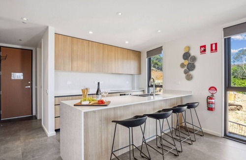 Jindabyne House | Chilam B embraces open plan living with a combined kitchen/dining/living area